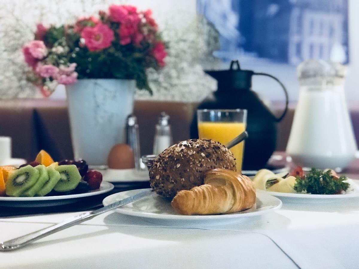 Hotel Schwarzer Adler Stendal Εξωτερικό φωτογραφία