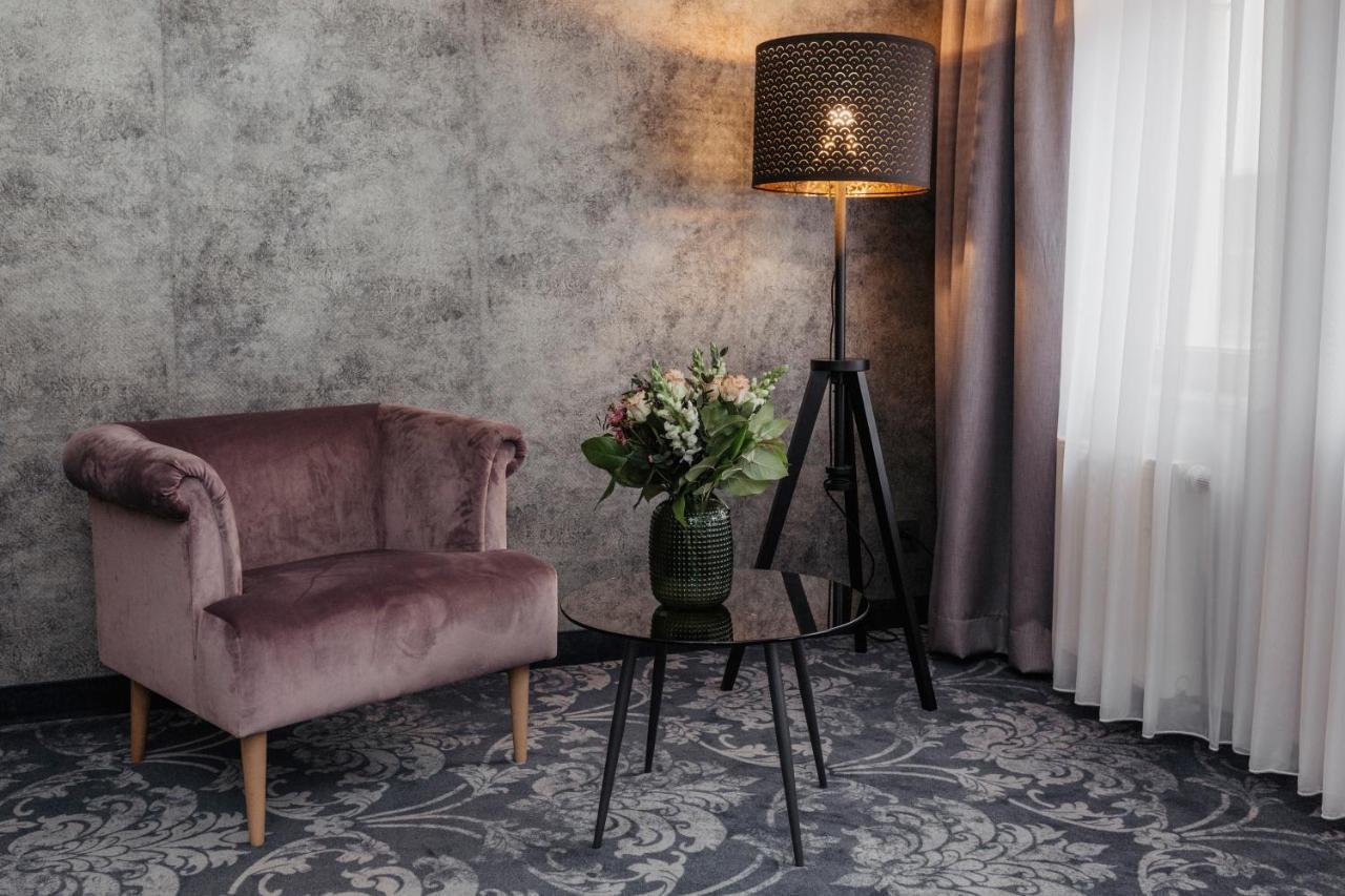 Hotel Schwarzer Adler Stendal Εξωτερικό φωτογραφία