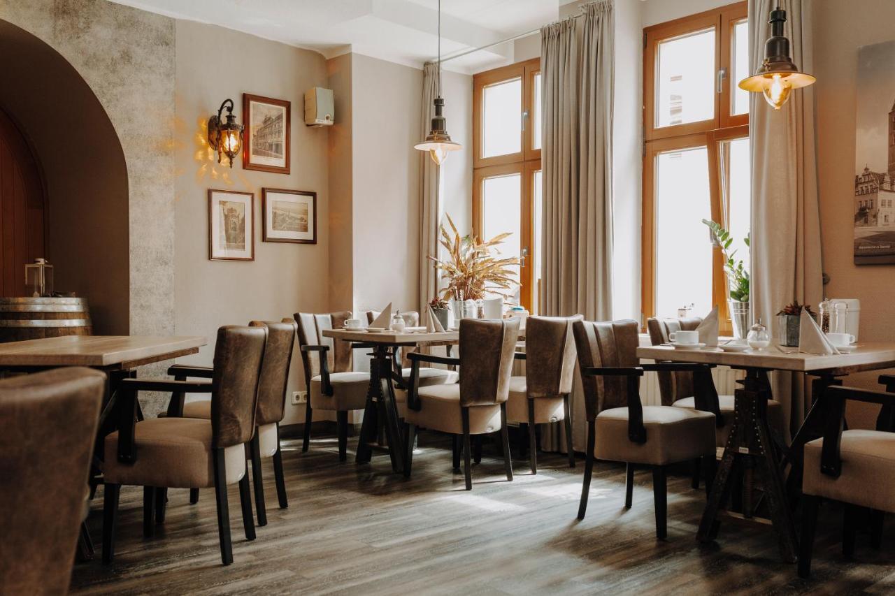 Hotel Schwarzer Adler Stendal Εξωτερικό φωτογραφία